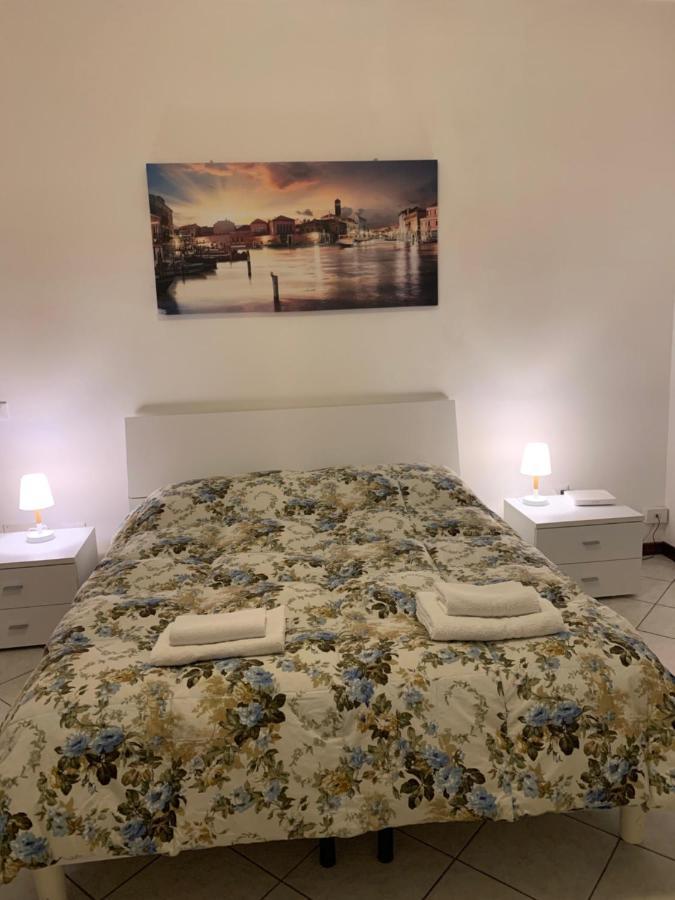 Little And Cozy Flat Near Venice Marghera Exteriör bild