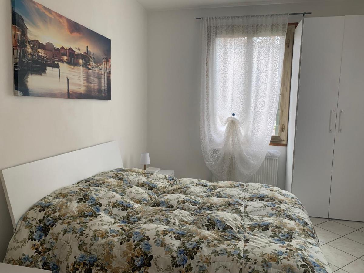 Little And Cozy Flat Near Venice Marghera Exteriör bild