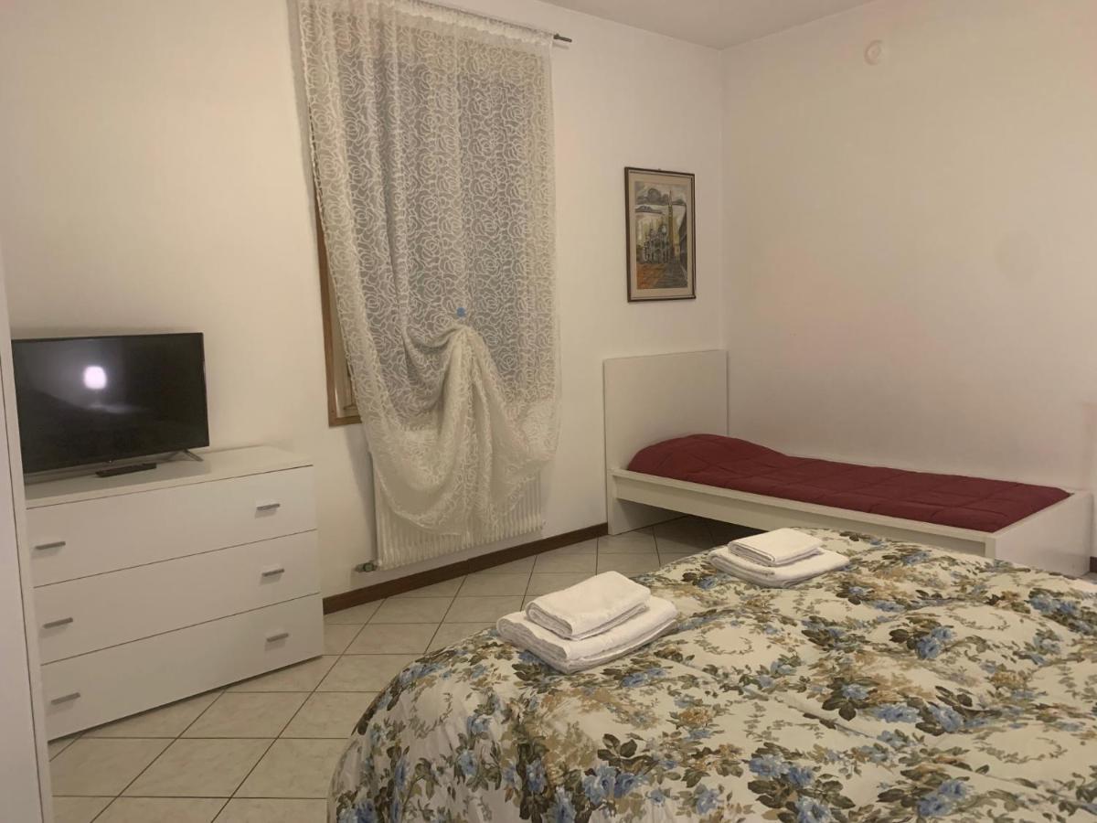 Little And Cozy Flat Near Venice Marghera Exteriör bild